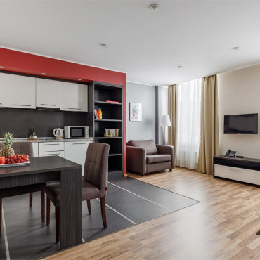 Номер "Комфорт DBL (двуспальная кровать-трансформер, кресло-трансформер)"