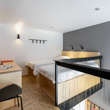 Номер "Дизайнерские двухуровневые апартаменты "Розанова""