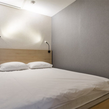 Номер "Дизайнерские двухуровневые апартаменты "Кандинский""