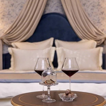 Номер "Джуниор Сьют с видом на сад"