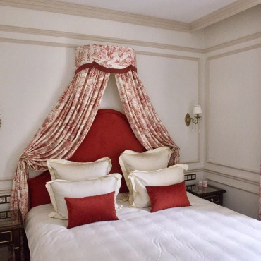 Номер "Двухкомнатный люкс Премьер с видом на реку"