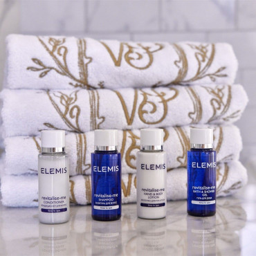 Номер "Двухкомнатный люкс Премьер с видом на реку"