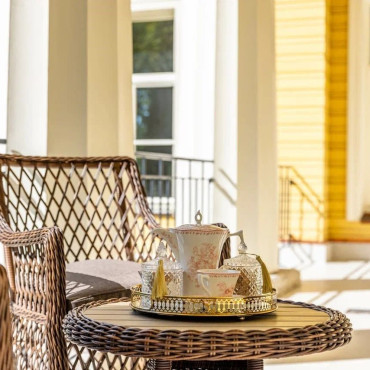 Номер "Двухкомнатный люкс Роял с террасой и с видом на сад"