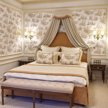 Номер "Императорский двухкомнатный люкс с террасой и видом на реку"