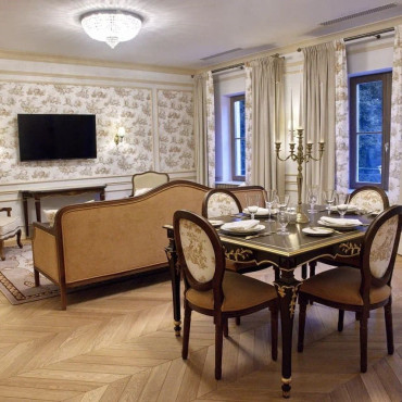 Номер "Императорский двухкомнатный люкс с террасой и видом на реку"