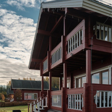 Коттедж "Рябиновая линия 8 мест"