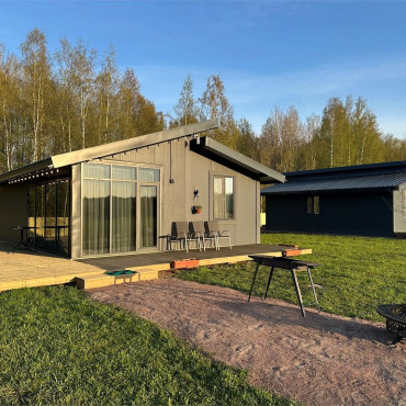 Коттедж "Коттедж Делюкс с 3 спальнями, с террасой, мангальной зоной и костровой чашей"