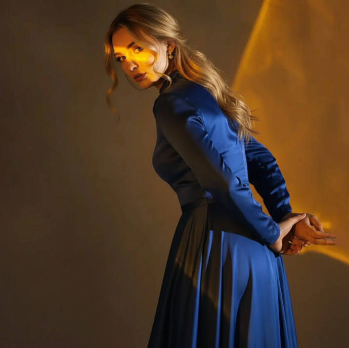 Фотосессия Игра со светом в студии в Москве