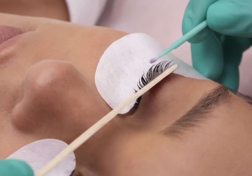 Ламинирование ресниц и бровей + Botox в Москве