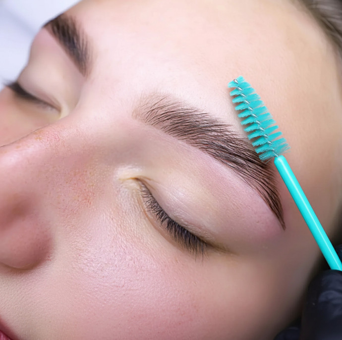 Ламинирование бровей в Москве