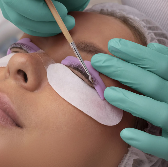 Ламинирование ресниц в Москве
