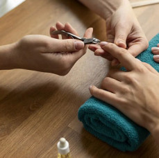 Маникюр без покрытия в Москве