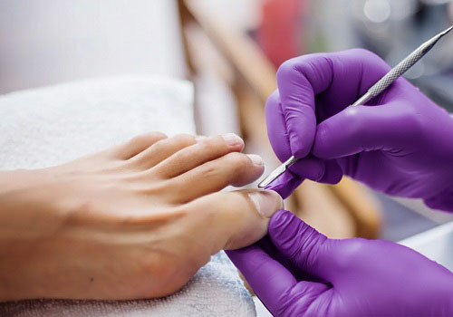 Педикюр в Москве