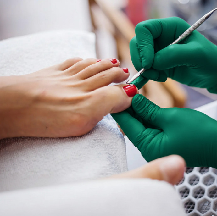 Педикюр без покрытия в Москве