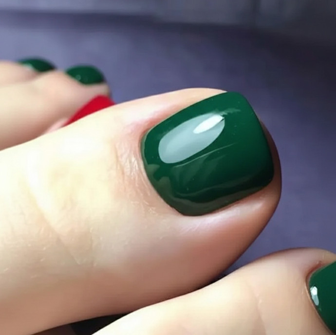 Педикюр с покрытием гель лак в Москве