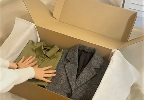 Подбор одежды от стилиста c доставкой на дом в Москве