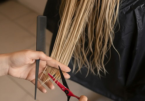 Стрижка с укладкой для женщин в Москве