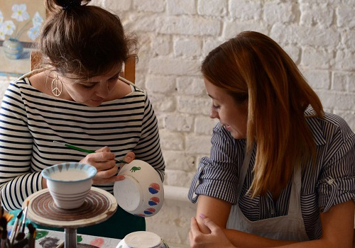 Мастер-класс по росписи и декорированию керамики в Москве