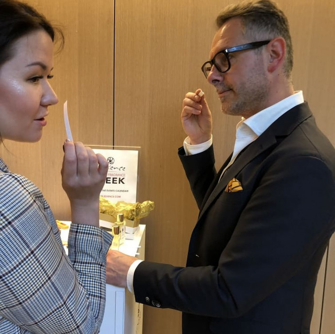 Программа для романтического свидания Ароматы Вино Саксофон в Москве