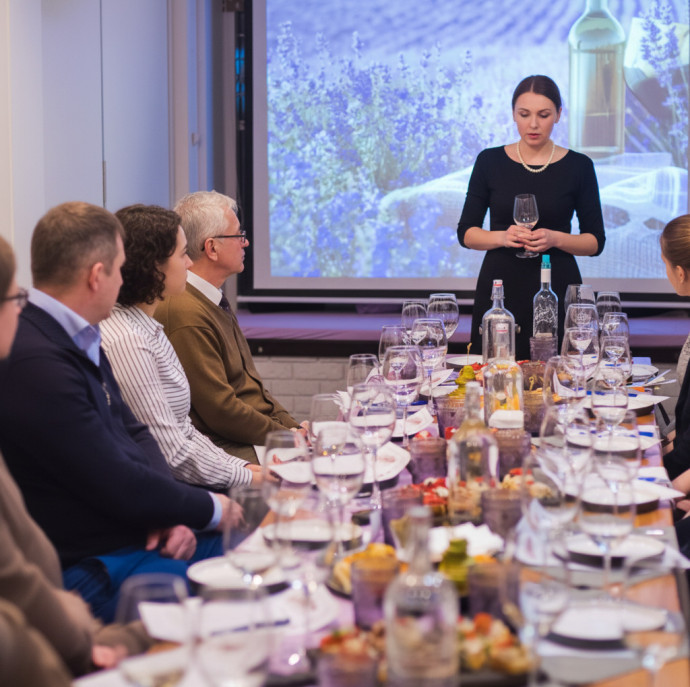 Дегустации вин Вкусотеррия в Москве
