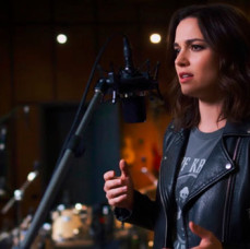 Запись песни в профессиональной студии в Москве