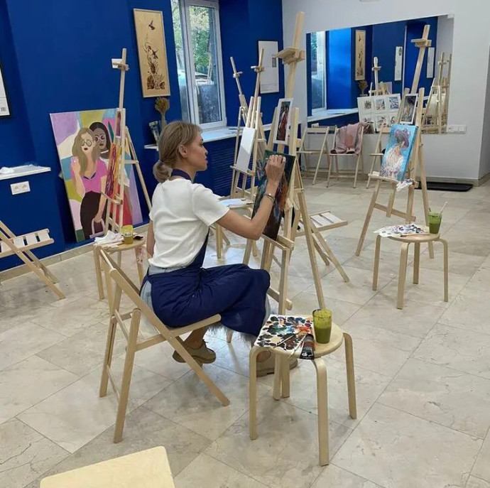 Рисование картины на холсте в Москве