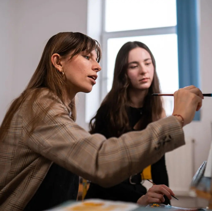 Рисование картины на холсте в Москве