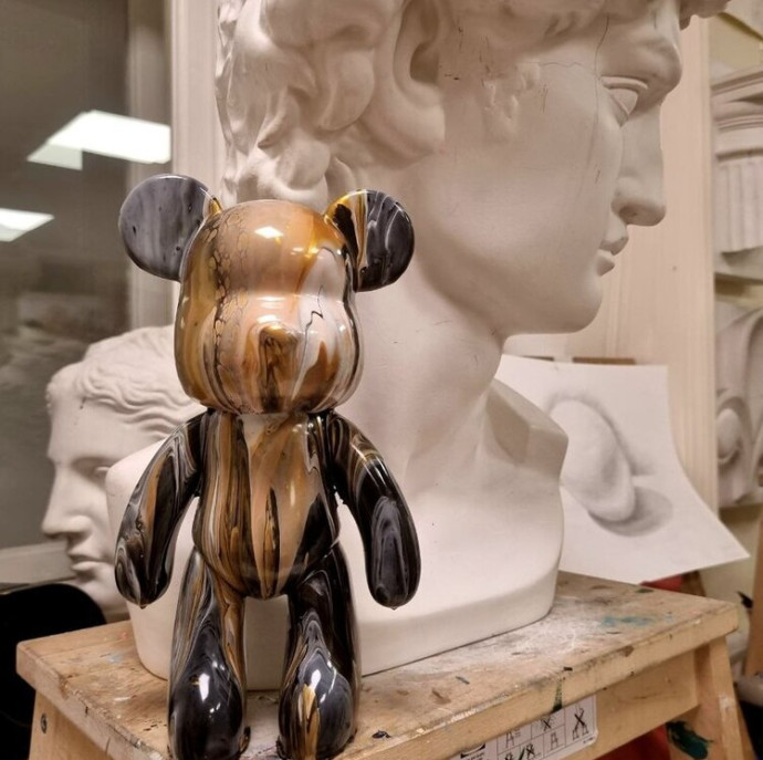 Мастер-класс Мишка Bear Brick в технике флюид арт в Москве