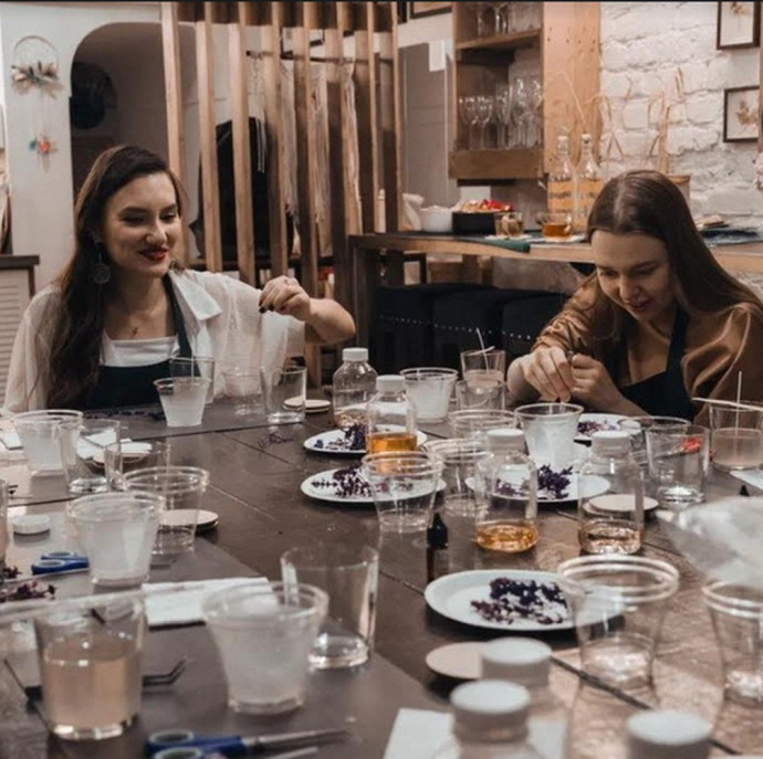 Мастер-класс по созданию свечей в Москве