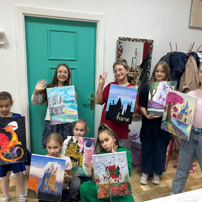 Совместное рисование картин на холсте в Москве