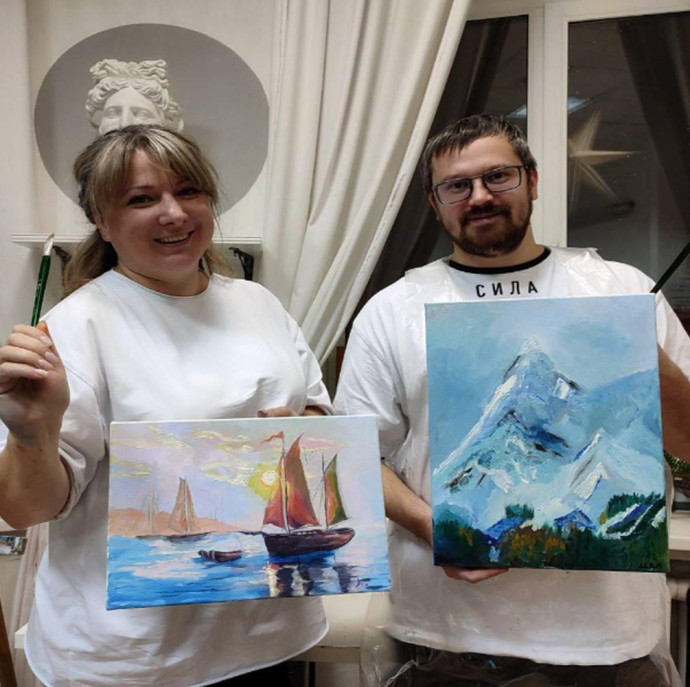 Совместное рисование картин на холсте в Москве