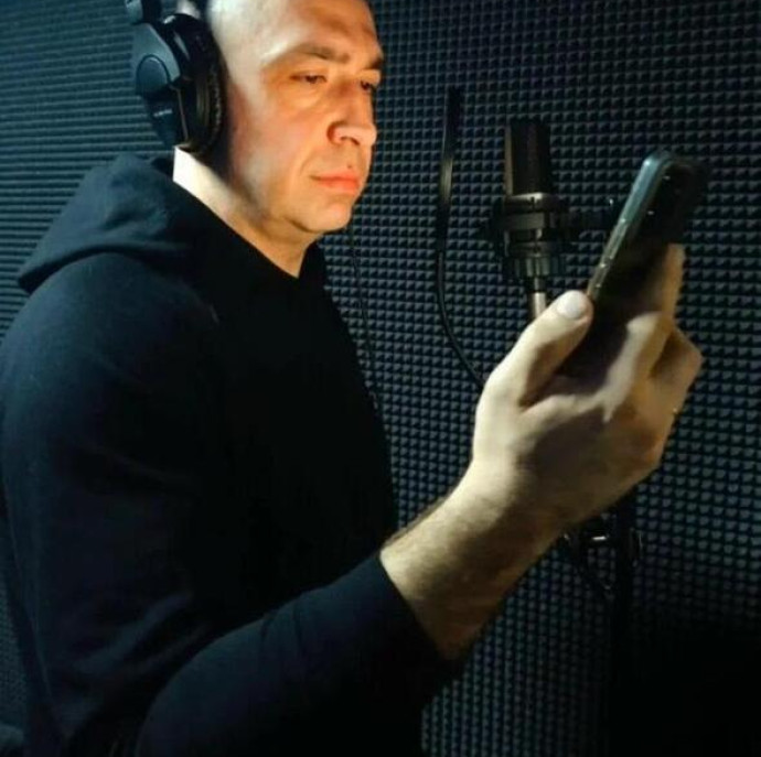 Создание музыки и продвижение треков в студии звукозаписи в Москве