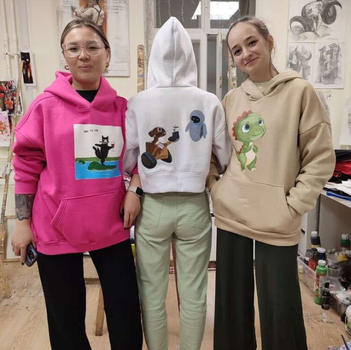 Мастер-класс по кастомизации/росписи одежды в Москве