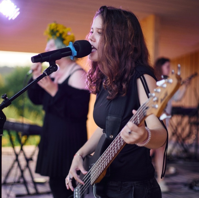 Индивидуальное занятие по игре на музыкальных инструментах в Москве