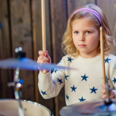 Индивидуальное занятие по игре на музыкальных инструментах в Москве