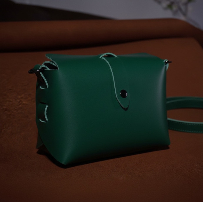 Мастер-класс по кожевничеству Сумка Переплётка в Москве