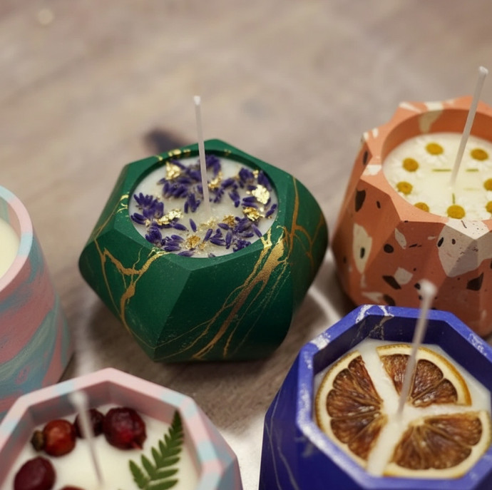 Мастер-класс по созданию соевых аромасвечей в гипсовых кашпо в Москве
