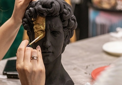 Мастер-класс по росписи гипсовых кашпо в Москве