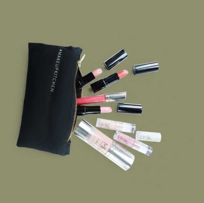 Персональный мастер-класс Создай свою косметичку в Москве