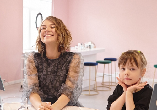 Создание губной помады и детского блеска для губ в Москве