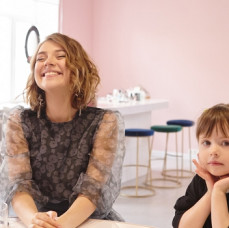 Создание губной помады и детского блеска для губ в Москве