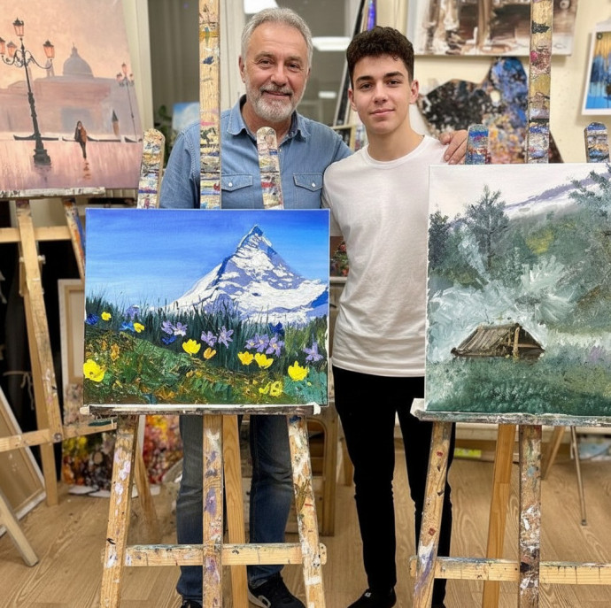 Семейный мастер-класс по росписи одежды в Москве