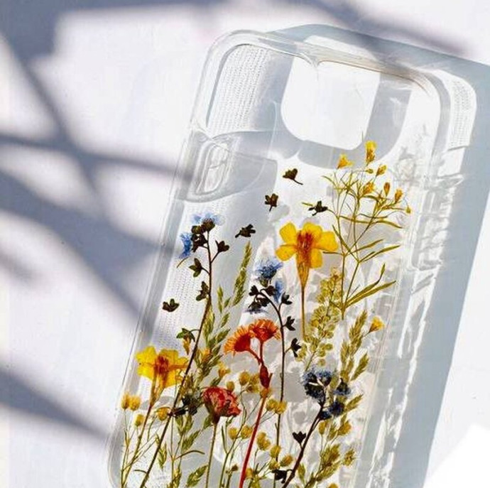 Мастер-класс Чехол с сухоцветами из эпоксидной смолы в Москве