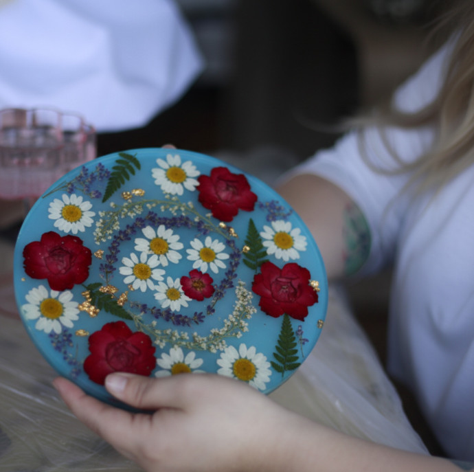 Мастер-класс Эпоксидный поднос - цветочное лето в мини-размере в Москве