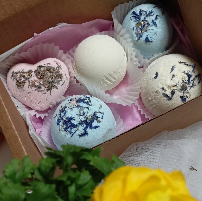 Мастер-класс Бомбочки для ванны в Москве