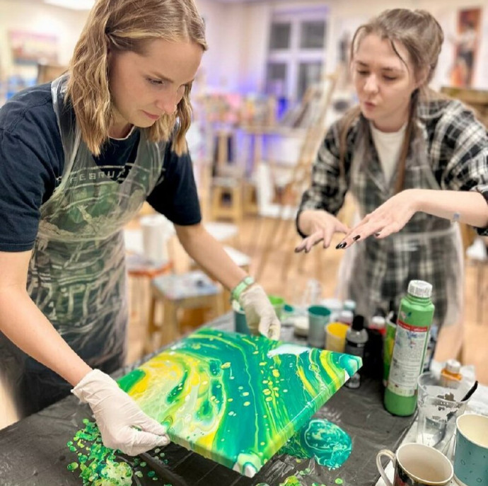 Мастер-класс по Флюид-Арт (Fluid Art) в Москве