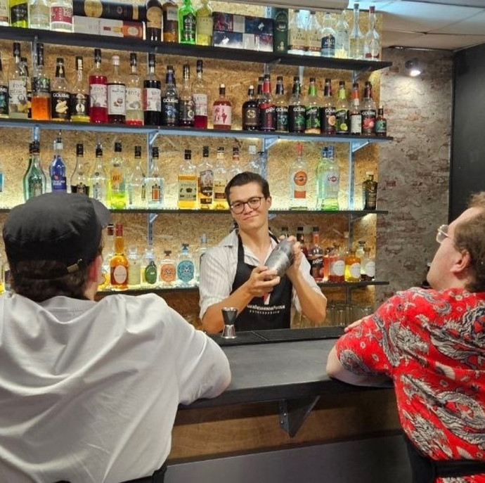 Мастер-класс по приготовлению коктейлей в Москве