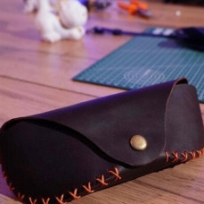 Мастер-класс по кожевничеству Футляр для очков в Москве