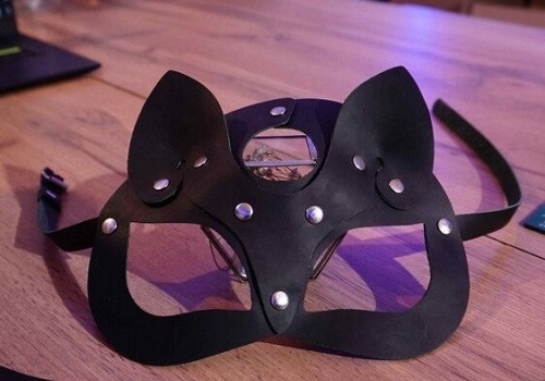 Мастер-класс по кожевничеству Маска Кошки и Чокер в Москве