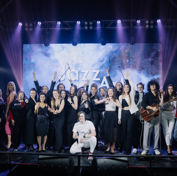 Занятия по вокалу онлайн в Москве